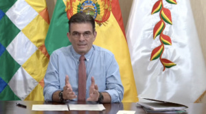 Paz resalta que se logró estabilizar la economía y que hay esperanza, pero reconoce que aún falta mucho