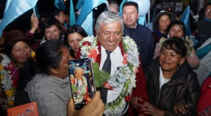 Denuncian a Arias por uso de recursos municipales en campaña; él lo niega