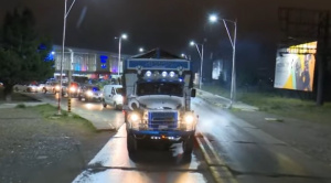 Cuerpo de Santalla llega a La Paz y es trasladado al Teatro Municipal