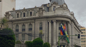 Lara anuncia lucha contra decreto que restringe su poder; en la ALP hay posturas divididas