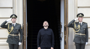 Zelenski conmemora con líderes europeos en catedral Santa Sofía el inicio de invasión rusa