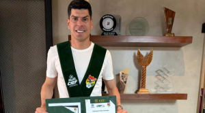 A sus 38 años, Carlos Lampe es nuevo DT con Licencia Pro  