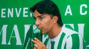 A sus casi 39 años, Marcelo Martins vuelve a la cancha