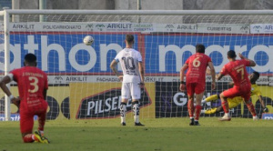Bruno Miranda, en Ecuador: dos penales y dos goles