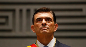 Paz declara tres días de duelo nacional; Lara asiste a velorio de víctimas del accidente