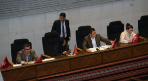 Lara reprograma sin fecha sesiones para censurar e interpelar a Medinaceli 