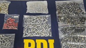 Detienen a 12 bolivianos en Argentina y Chile acusados de transportar droga