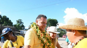 BRÚJULA ELECTORAL EXCLUSIVO: Revilla garantiza con su experiencia que en 5 años convertirá a La Paz en una potencia económica y maravillosa