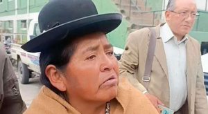 Aprehenden a exdirectora del Fondo Indígena Elvira Parra; ella acusa a  Achacollo Patty y Huanca