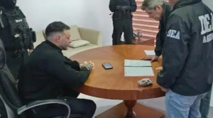 Circulan las primeras imágenes de Marset aprehendido, informan que será trasladado a EEUU