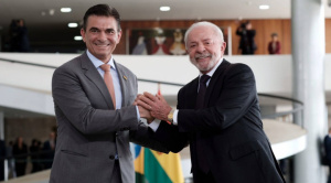 Tras actos oficiales, Paz y Lula se reúnen en el Palacio de Planalto
