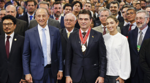 Presidente Paz quiere "relanzar" la relación con Petrobras