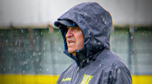 Villegas deja de ser DT de The Strongest por motivos “extrafutbolísticos”