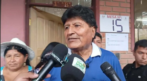 Evo Morales cuestiona al TSE, denuncia “estado excluyente” y convoca a votar este domingo