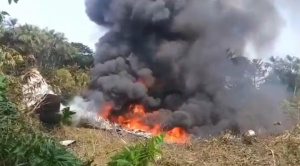 Un avión militar con 125 personas se estrelló en Colombia: hay 83 sobrevivientes