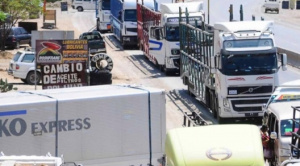 Transporte pesado advierte con paro nacional si el gobierno no resarce daños por combustible en 48 horas