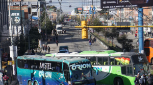 YPFB defiende pago de compensaciones y cuestiona bloqueos del transporte
